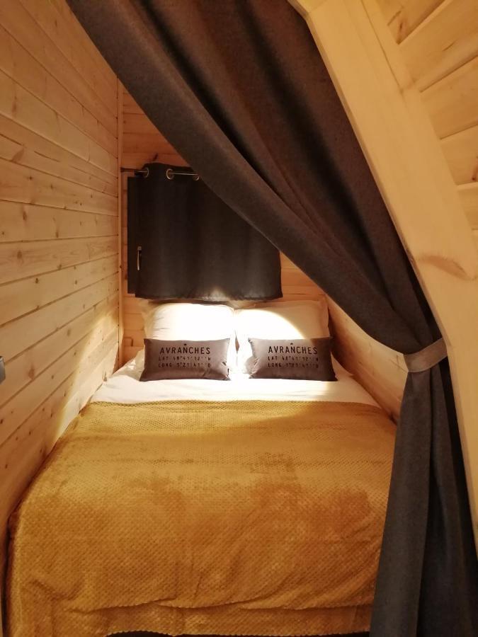Le Domaine De Pivette Chambre Climatisee Et Insolite Avec Terrasse Privative Avranches Exterior foto